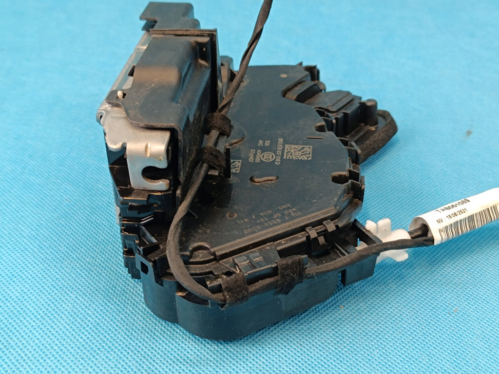 CUPRA LEON COMBI 2,0 TFSI 221KW 2023 R DOOR LOCK RIGHT FRONT 5TB837016D