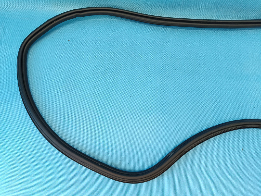 CUPRA LEON COMBI 2,0 TFSI 221KW 2023 R DOOR SEAL LEFT REAR 5FE867367