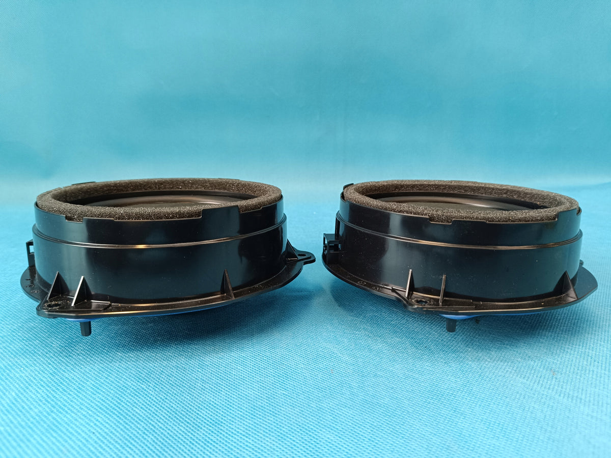 CUPRA LEON COMBI 2,0 TFSI 221KW 2023 R DOOR SPEAKER REAR 4K9035411A