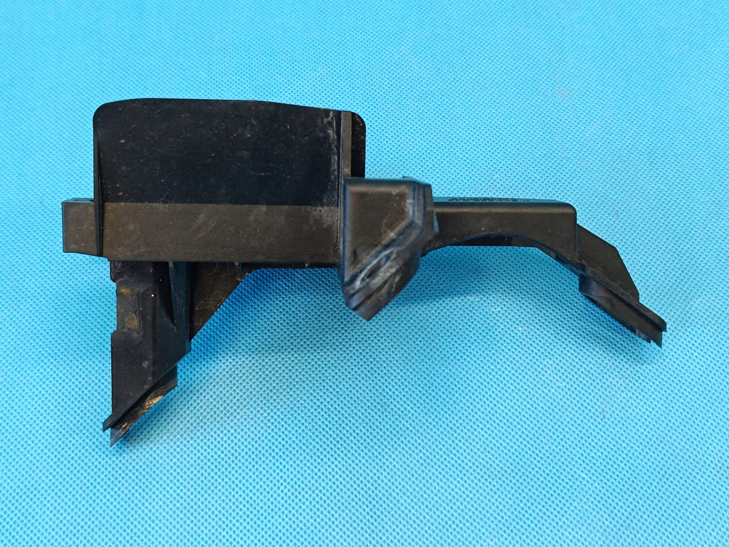 CUPRA LEON COMBI 2,0 TFSI 221KW 2023 R RADAR MOUNT 5FE955776A