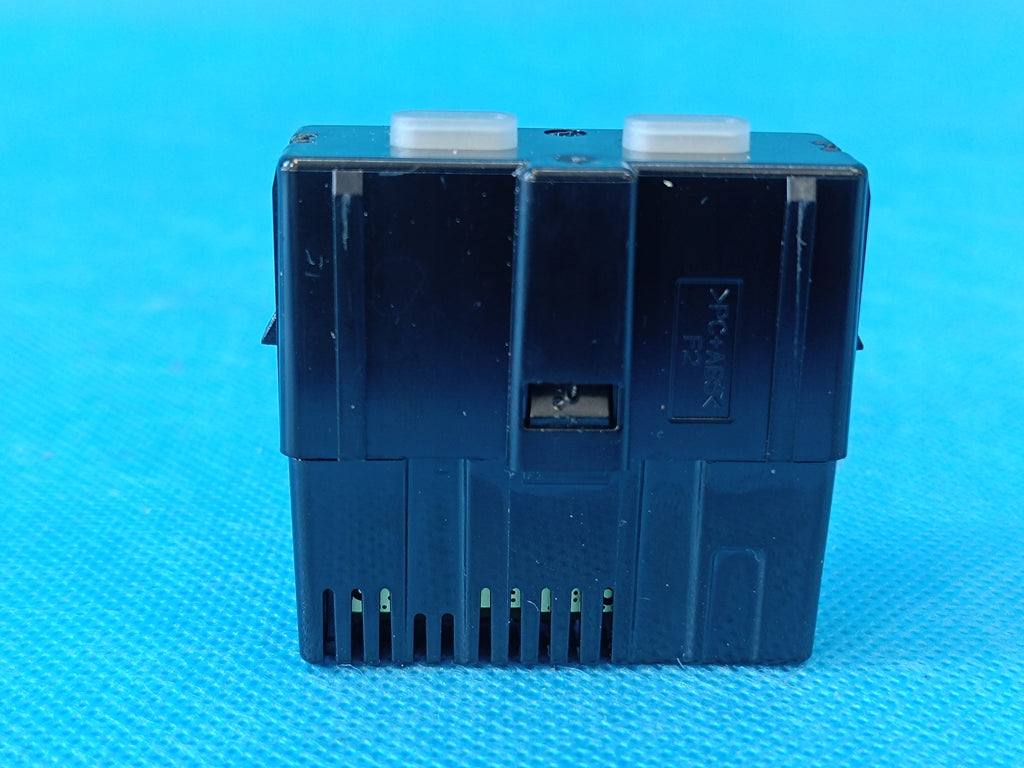 CUPRA LEON COMBI 2,0 TFSI 221KW 2023 R USB TYPE C DUAL CHARGER 3G5035954A