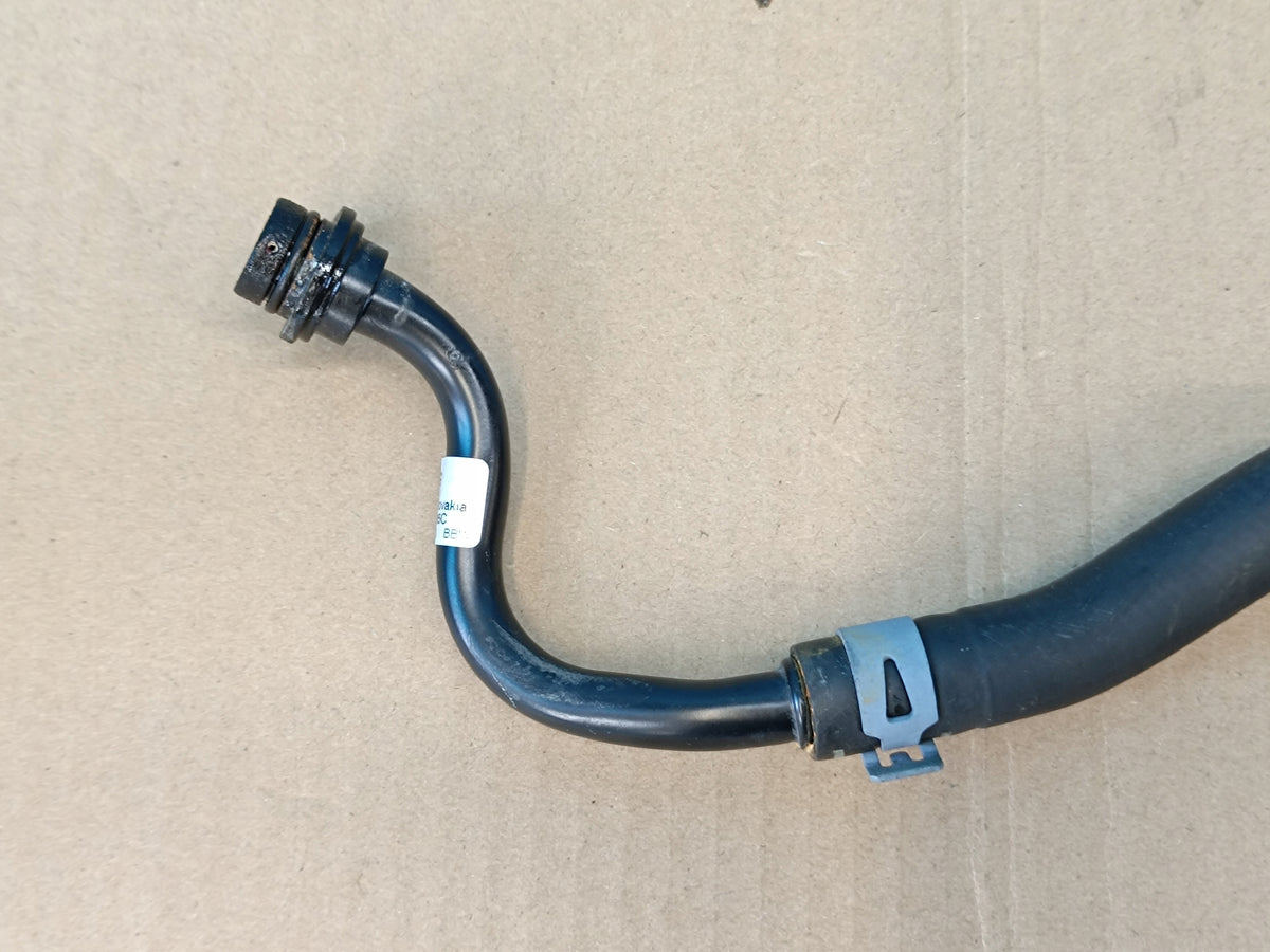 CUPRA LEON COMBI 2,0 TFSI 221KW 2023 R WATER LINES 5WA122073H 06Q121065C