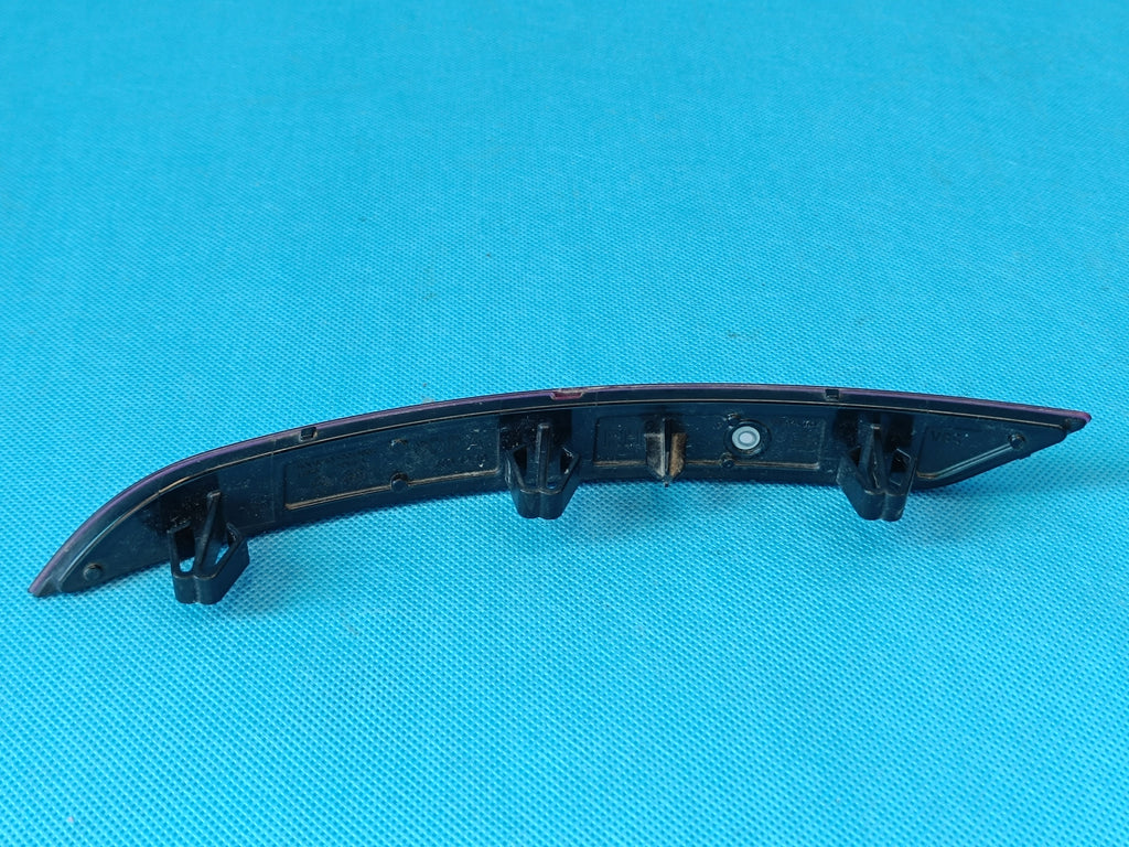 CUPRA LEON COMBI 2,0 TFSI 221KW 2023R BUMPER REFLECTOR RIGHT REAR 5FE945106A