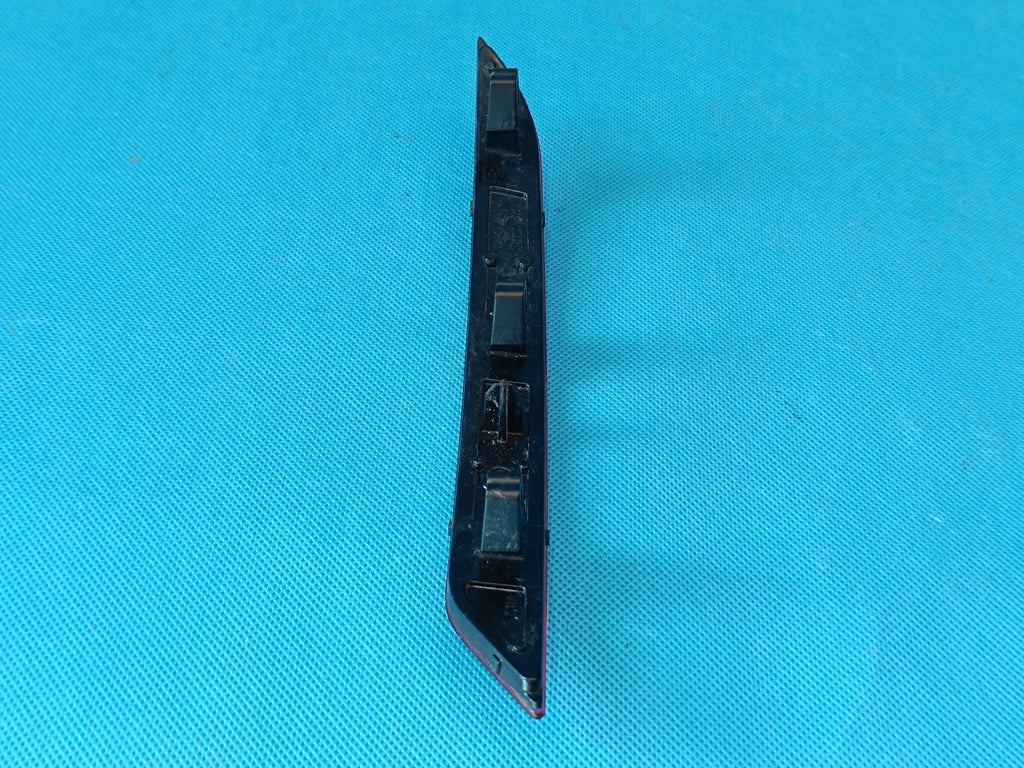 CUPRA LEON COMBI 2,0 TFSI 221KW 2023R BUMPER REFLECTOR RIGHT REAR 5FE945106A