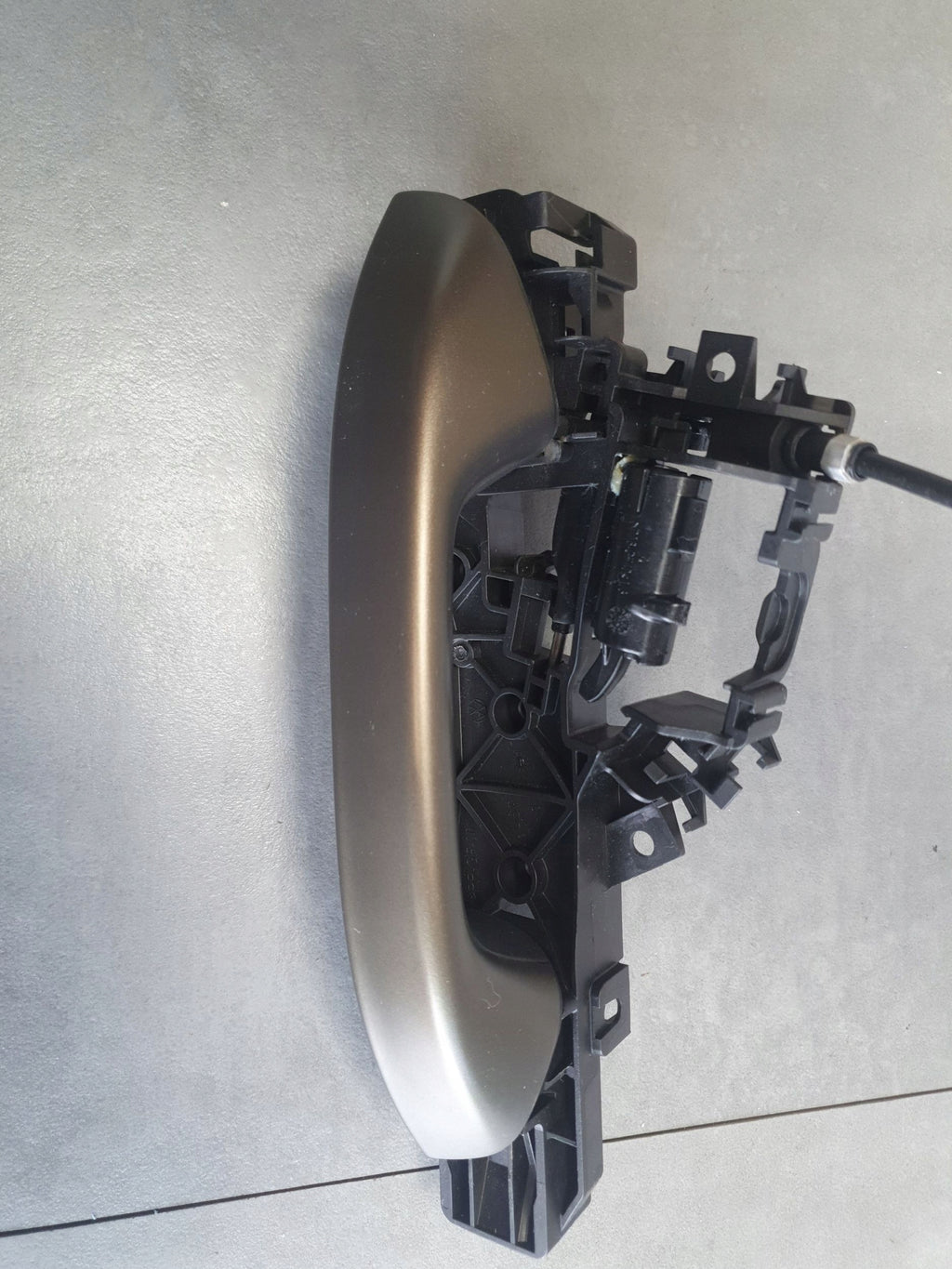 Cupra Formentor Door handle exterior left rear 5H0837205 LS8A
