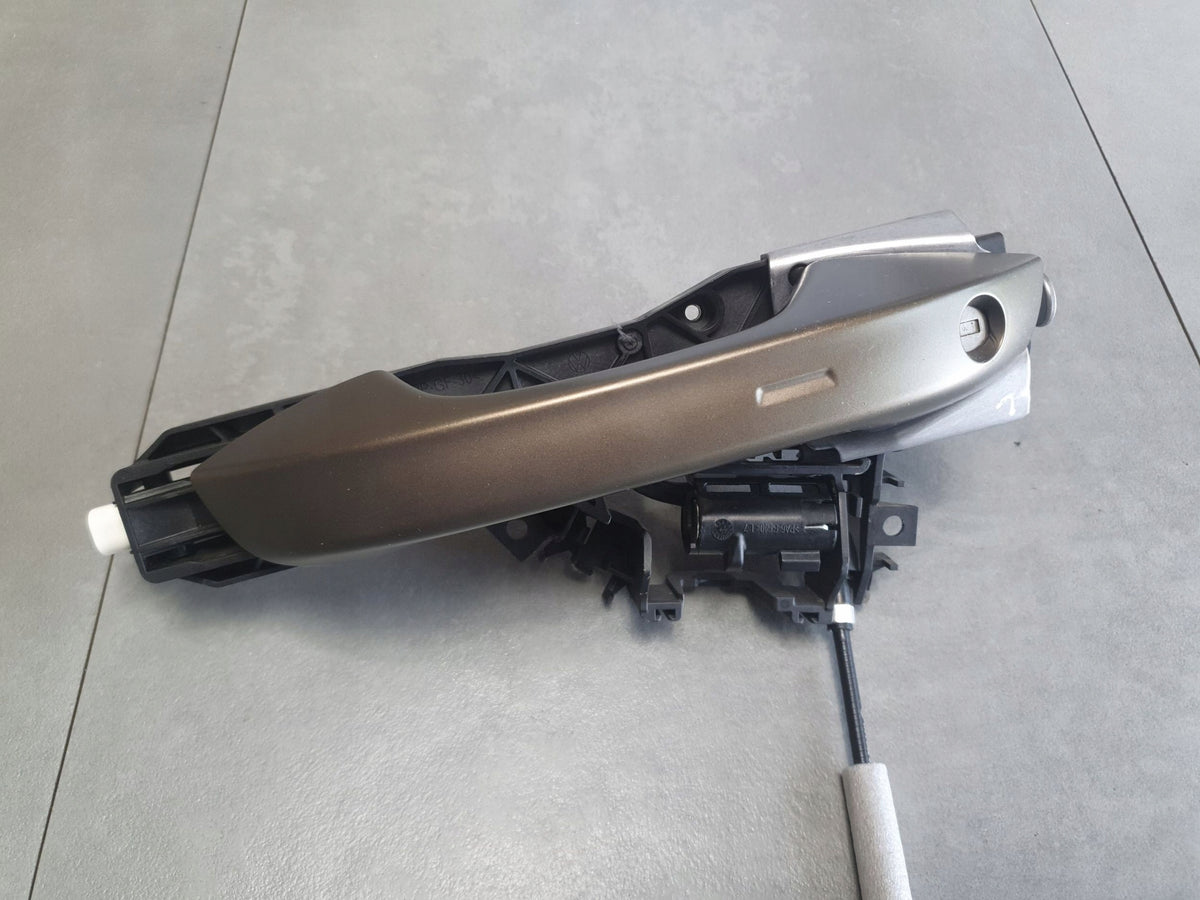 Cupra Formentor Exterior Door Handle Left Front 5FB837205C ls8a kessy