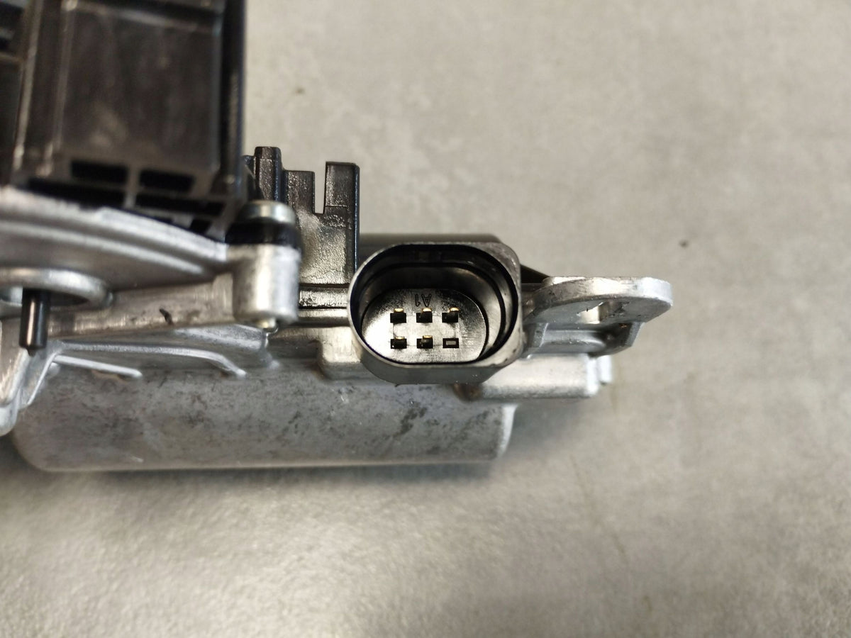 Cupra Formentor LIFT FLAP PULL REAR 5TA827887C
