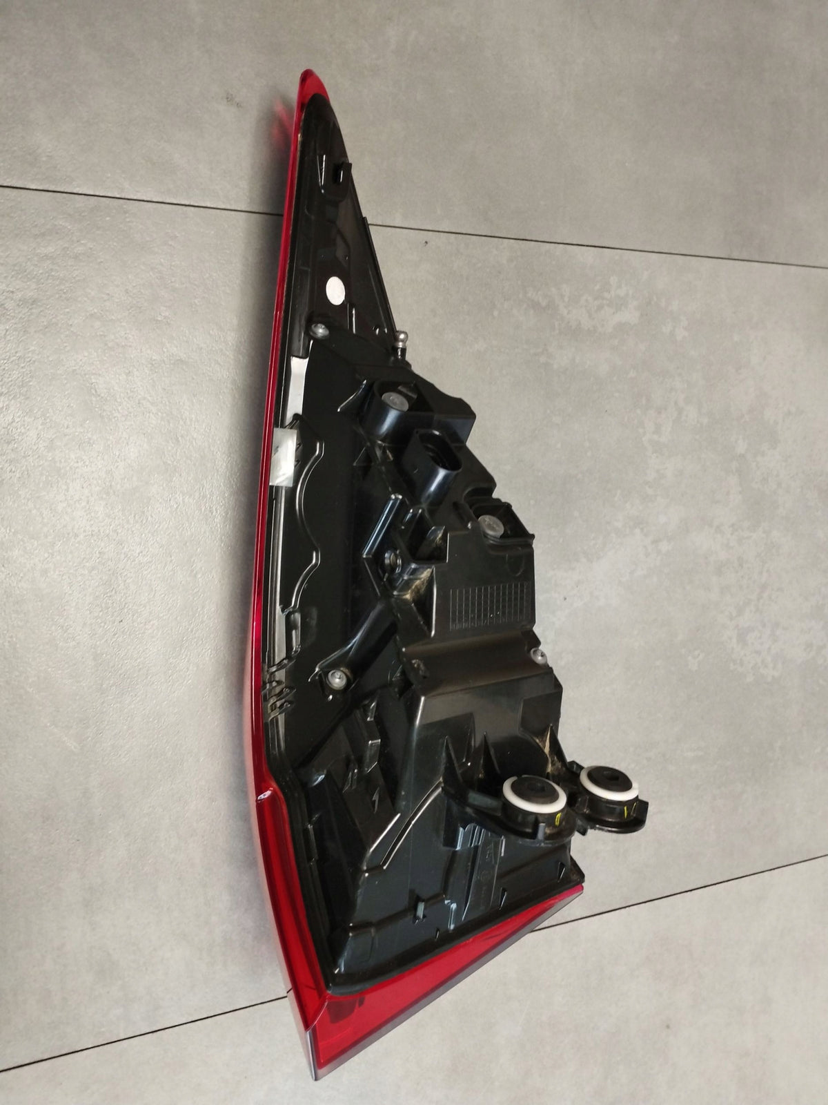 Cupra Formentor Lamp left rear 5FF945207A