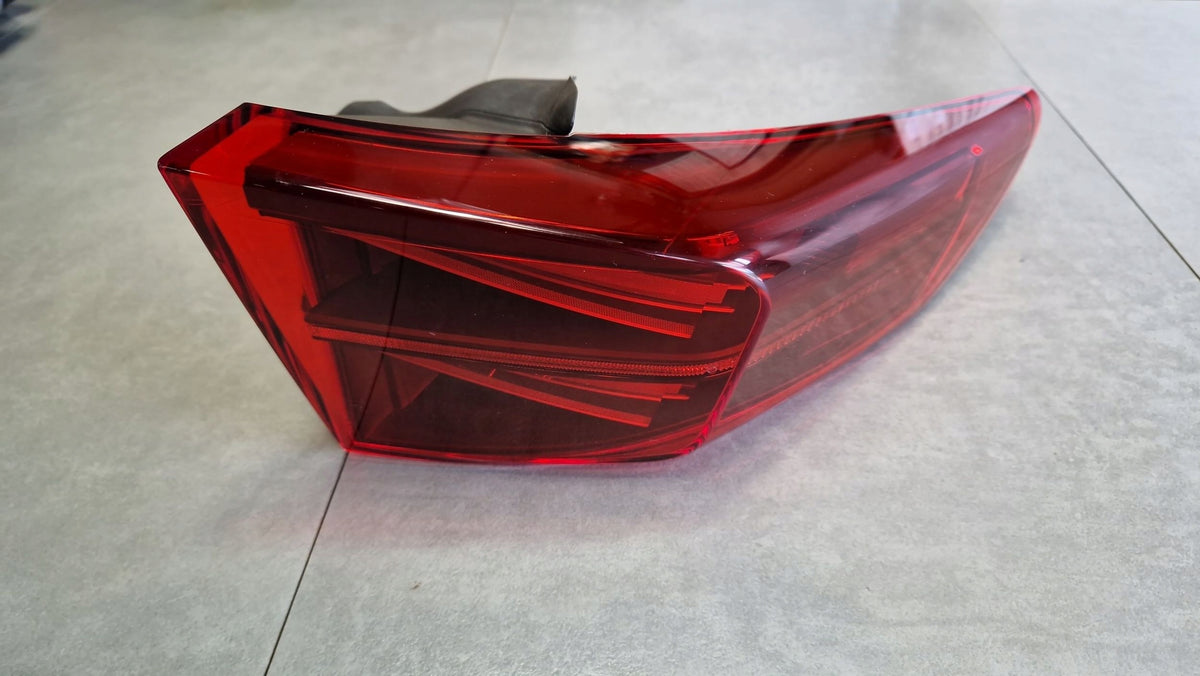 Cupra Formentor lift Lamp right rear led 5FF945208A