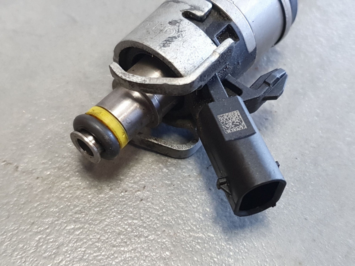 Cupra Leon Injector Fuel Injection 06Q906036A