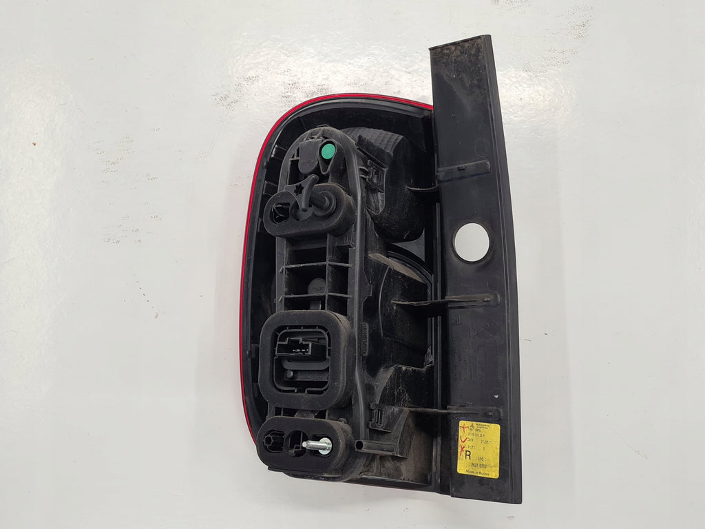 DACIA DUSTER AND LAMP RIGHT REAR 265550033R