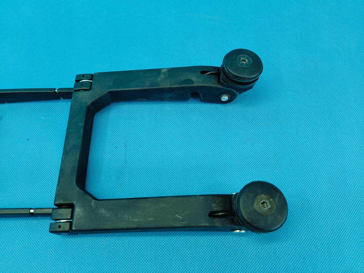 DEUTZ FAHR 5115 20R STAGE 5 TCD 3.6 L04 GLASS HOLDER REAR 0.009.0712.0/10