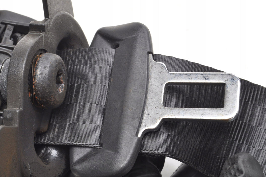 DISCOVERY SPORT L550 SEAT BELT RIGHT REAR 2 ROW FK72-611B68-AG