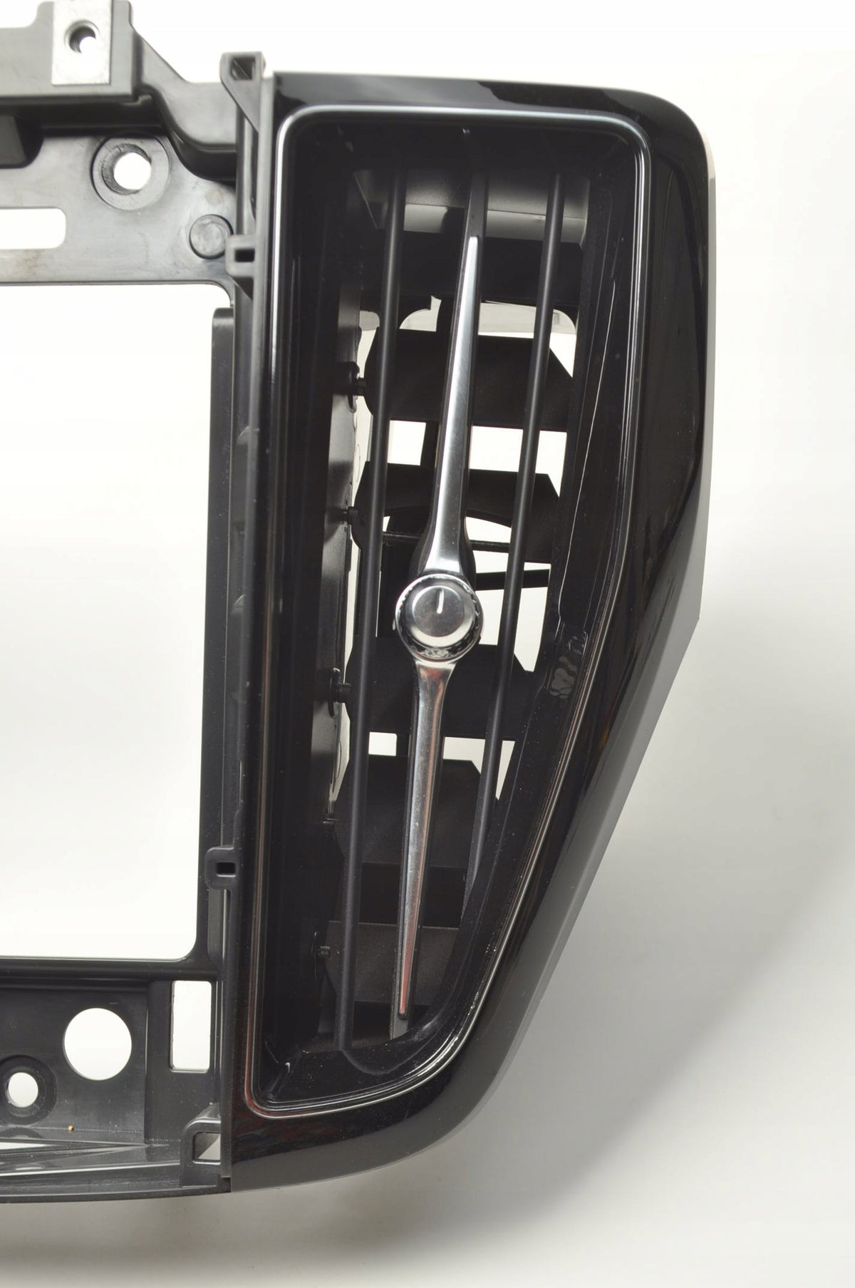 DISPLAY FRAME VOLVO XC60 II 31417742 31417738