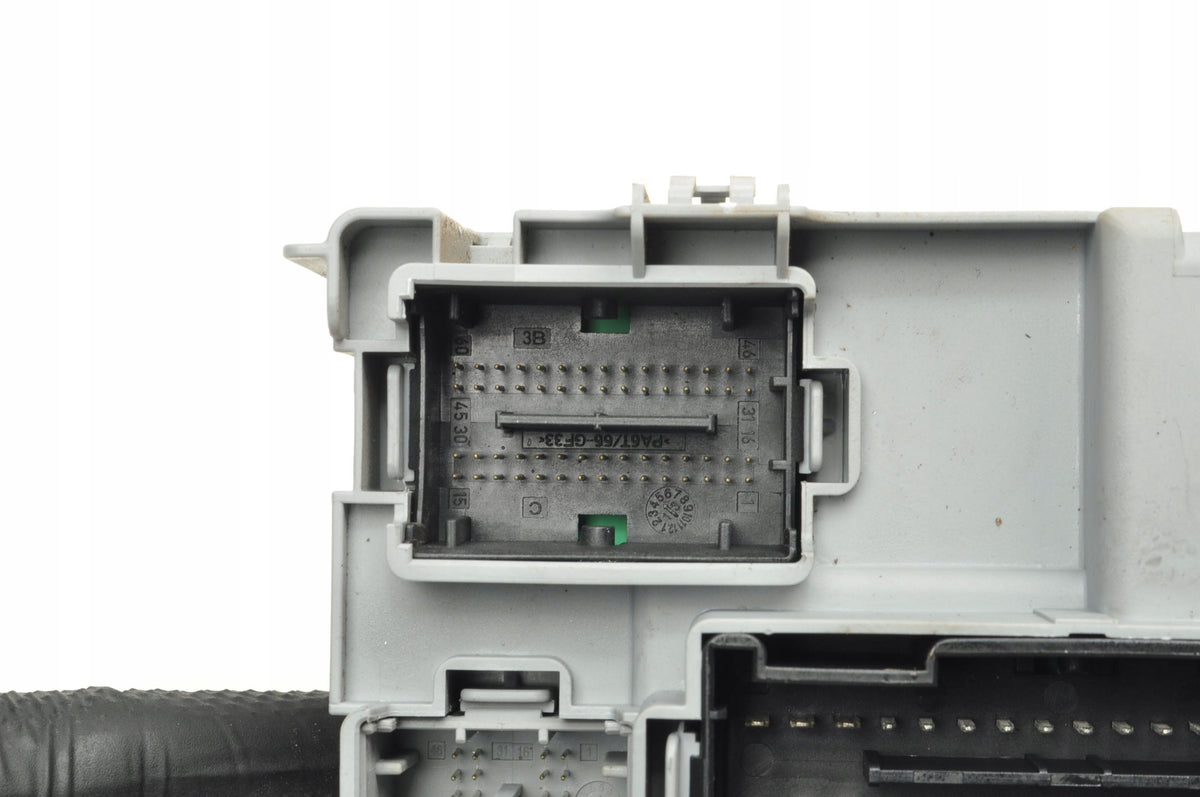 DOBLO D OPEL COMBO D 1.3 CDTI FUSE BOX 00519383520