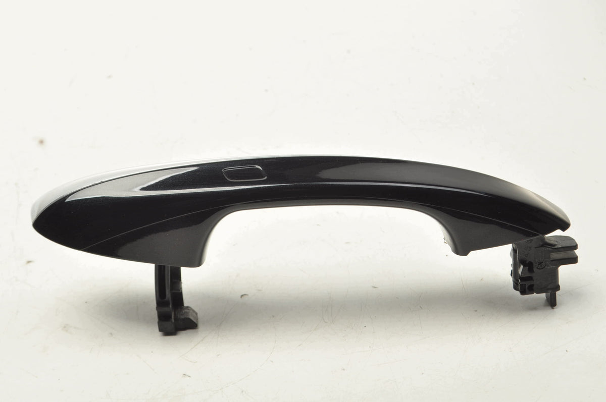 DOOR HANDLE EXTERIOR RIGHT REAR MERCEDES EQB X243
