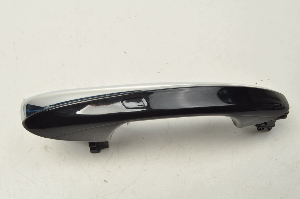 DOOR HANDLE EXTERIOR RIGHT REAR MERCEDES EQB X243