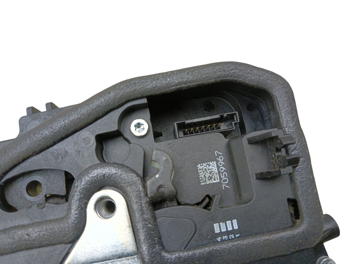 DOOR LOCK LEFT FRONT 7 PIN BMW E91 E90 E92 E93 E81 E82 E7 E88 7059967