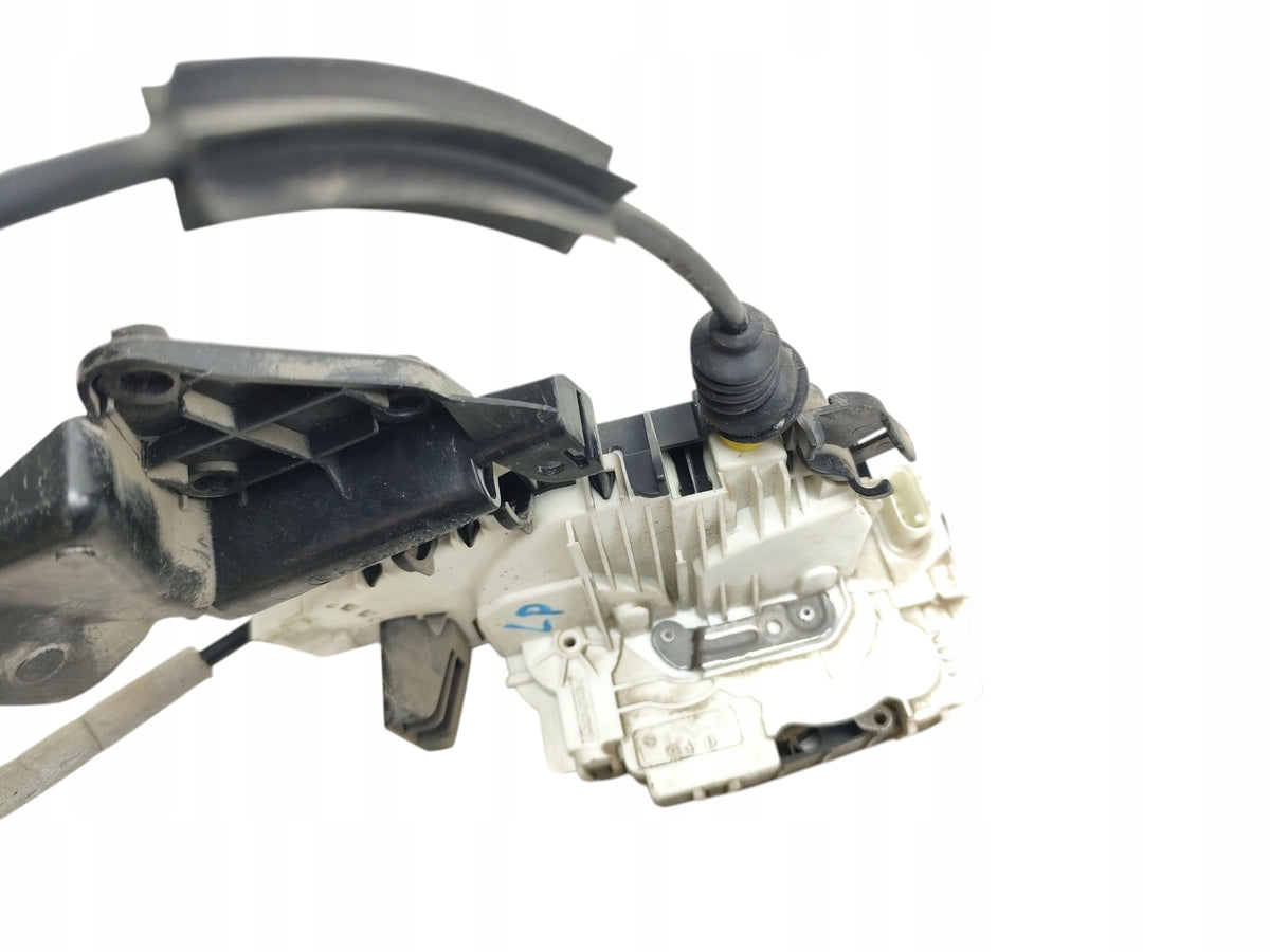 DOOR LOCK LEFT FRONT MERCEDES C W204 4 PIN EUROPE