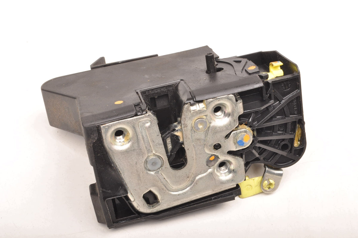 DOOR LOCK LEFT REAR DACIA DUSTER II 825038107R 2 PIN