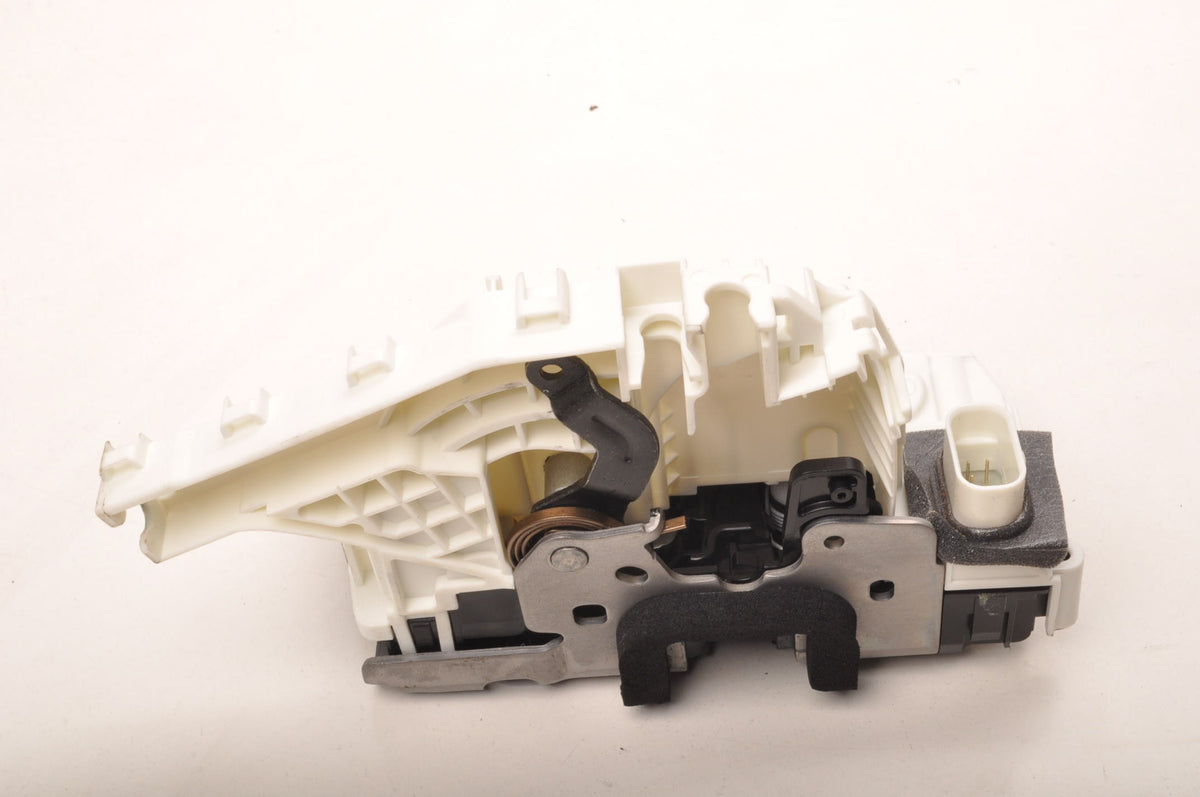 DOOR LOCK RIGHT FRONT Tesla MODEL 3 1500673-91-B