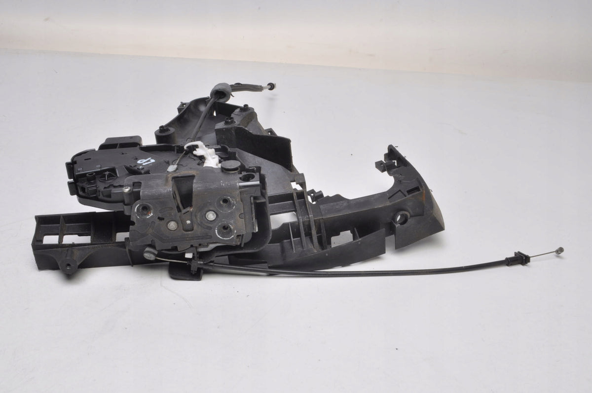 DOOR LOCK RIGHT FRONT VOLVO S40 II V50 30784047 10PIN