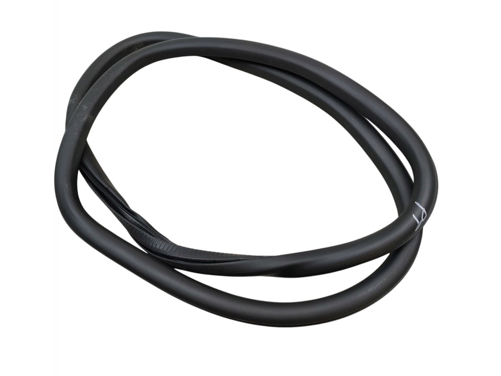 DOOR SEAL RIGHT REAR PEUGEOT 308 III P5 (2021-2025) SW STATION WAGON