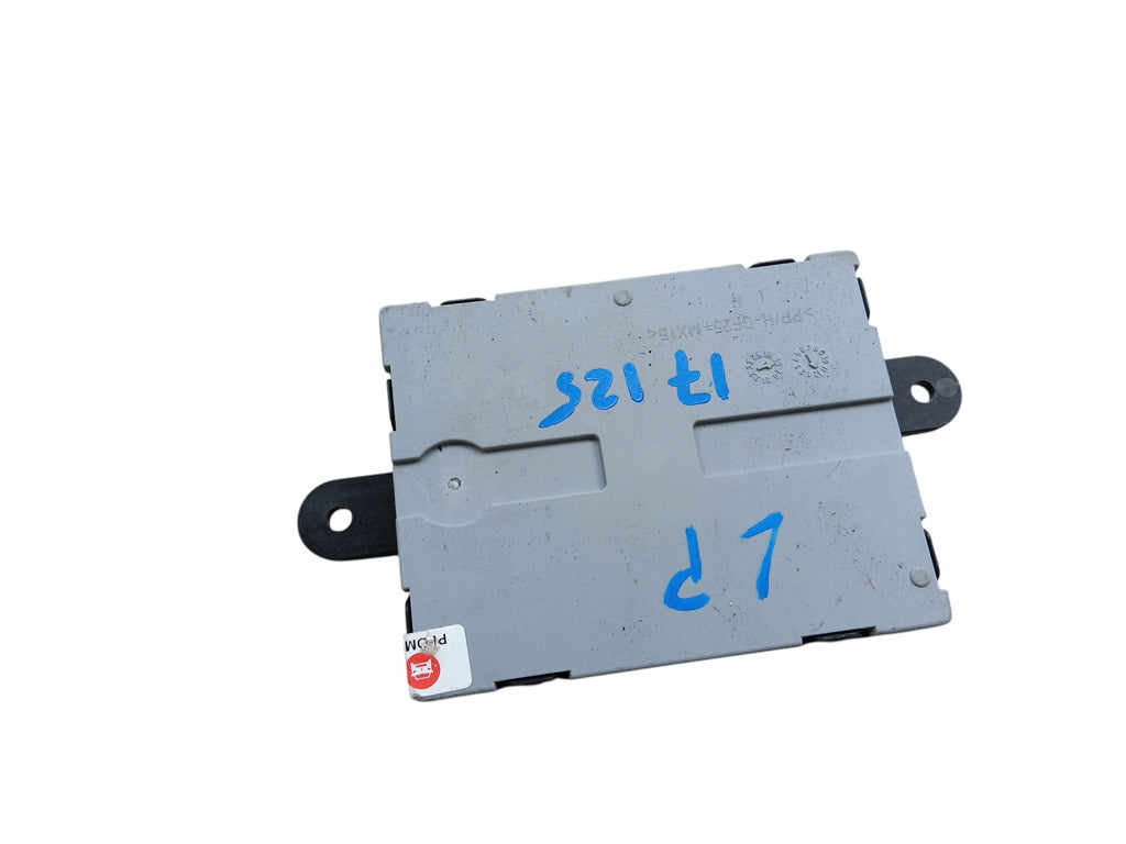 DRIVER DOOR MODULE LEFT FRONT LAND ROVER DEFENDER II L663 L8B2-14D617-AG