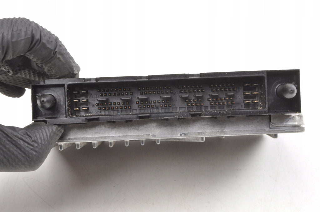 ENGINE COMPUTER VOLVO S60 AND V70 II 2.4 20V 140 KM MB079700-9540 30684877