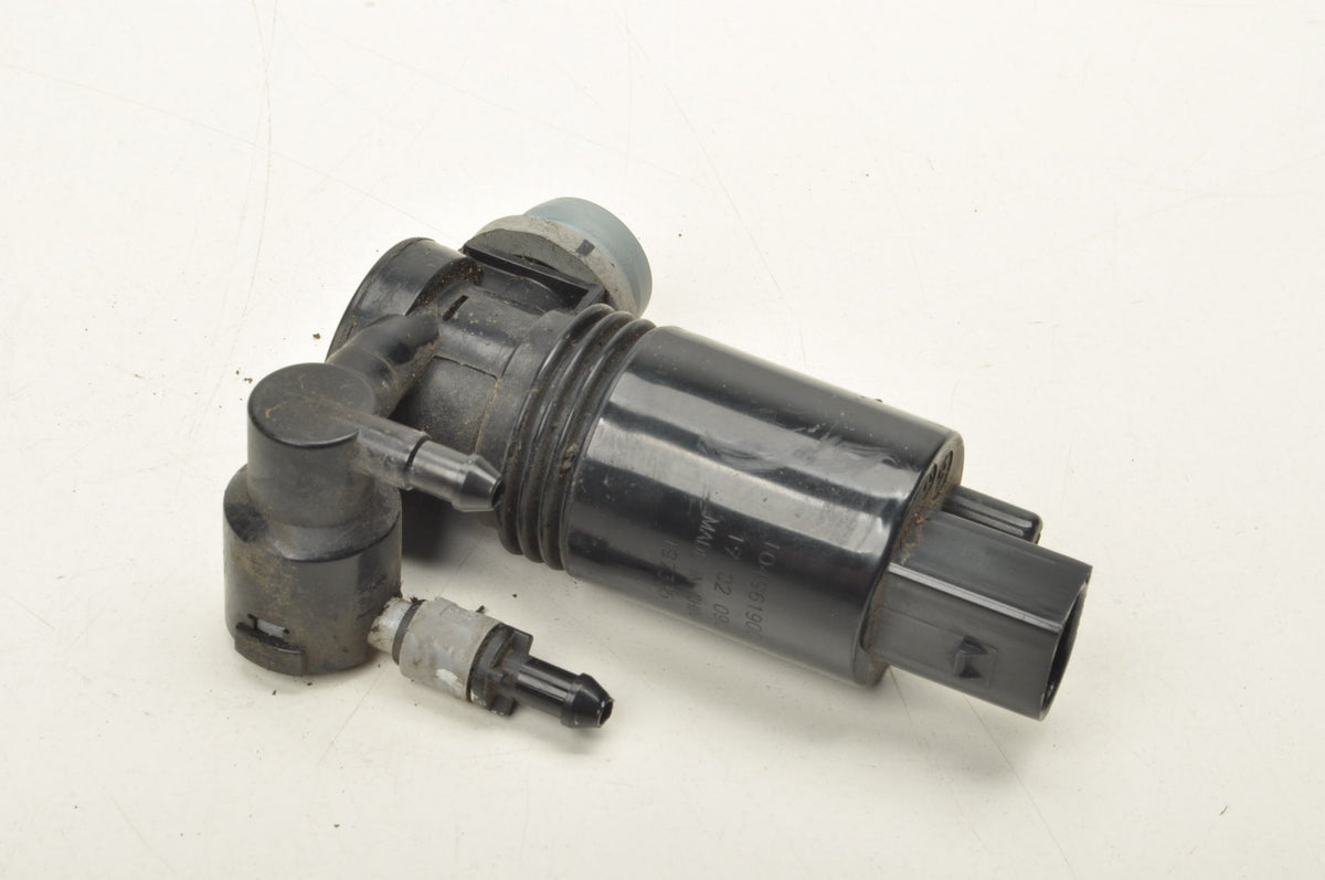 ENGINE WASHER PUMP VOLVO S90 V90 II 1049619001