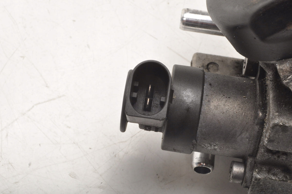 F39 F45 F46 MINI F54 F55 F56 2.0D INJECTION PUMP