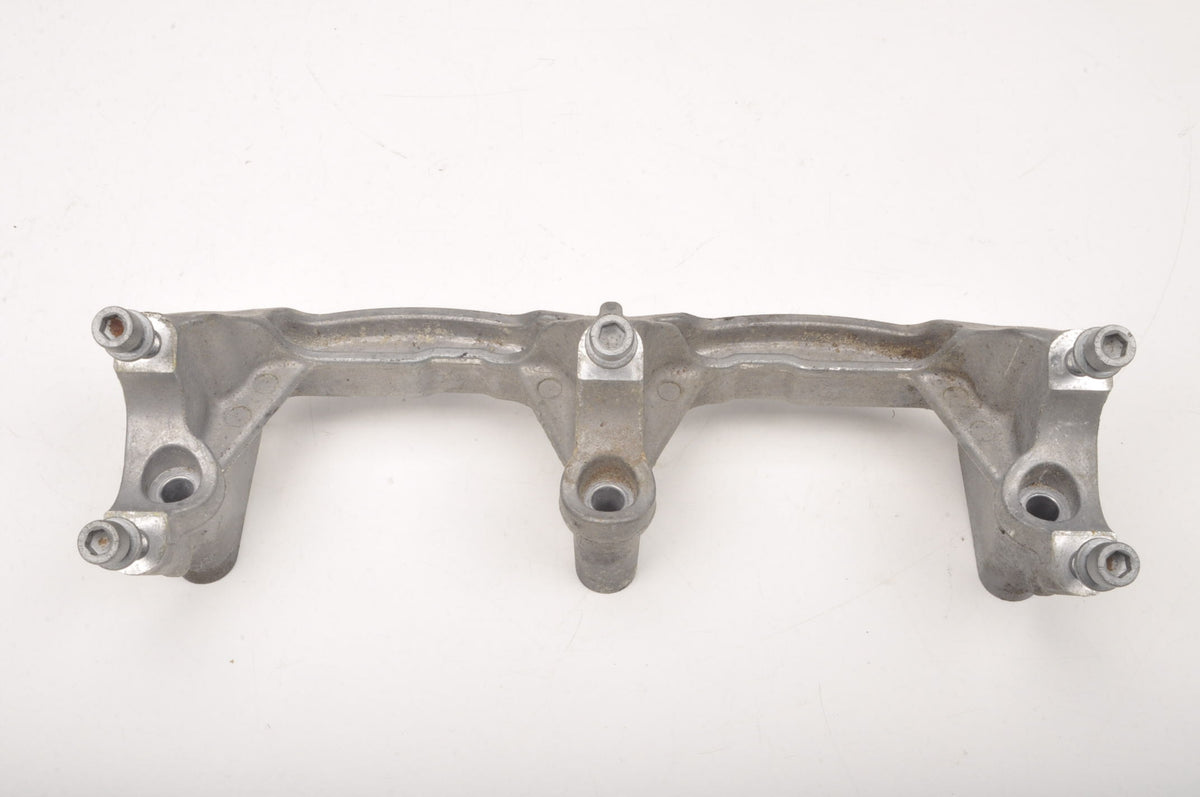 FERRARI CALIFORNIA 4.3 INJECTION RAIL MOUNTING