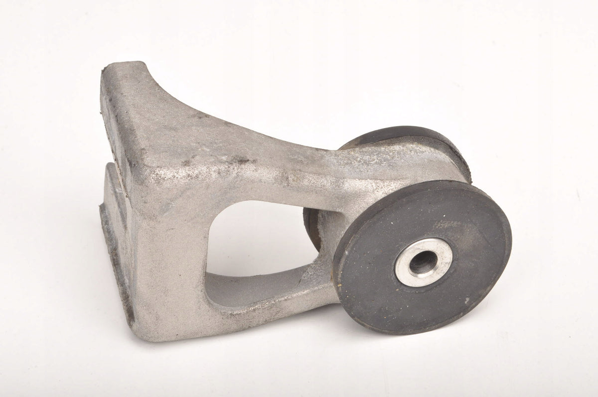 FERRARI CALIFORNIA F149 RADIATOR MOUNT 213559