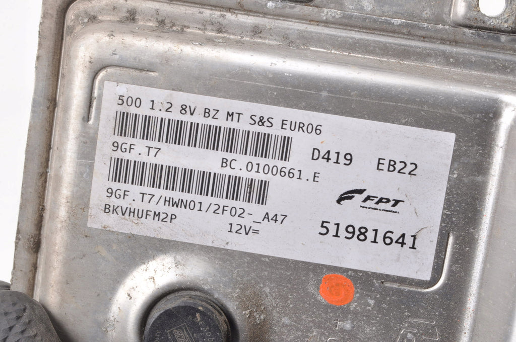 FIAT 500 1.2 8V 69KM COMPUTER ENGINE DRIVER 51981641
