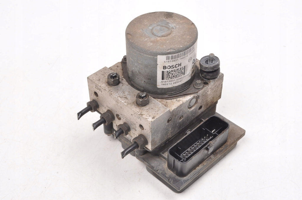 FIAT 500 ABARTH 1.4 Turbo 137HP ABS PUMP 51913831