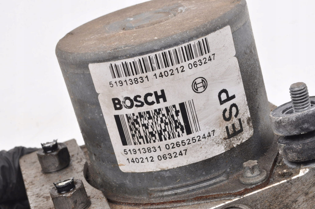FIAT 500 ABARTH 1.4 Turbo 137HP ABS PUMP 51913831