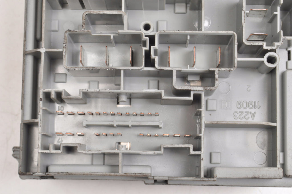 FIAT CROMA II FUSE BOX 51738103