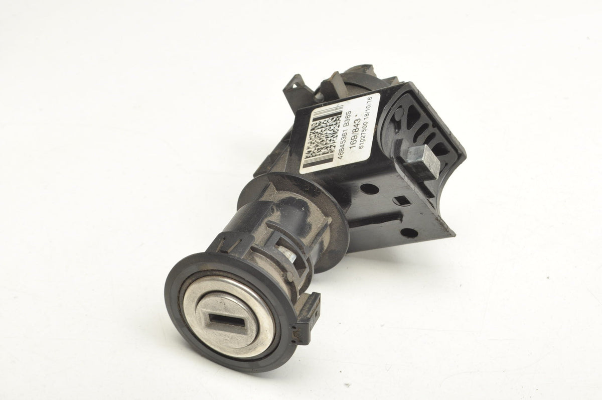 FIAT PANDA II IGNITION KEY INSERT STOPPER 46845361