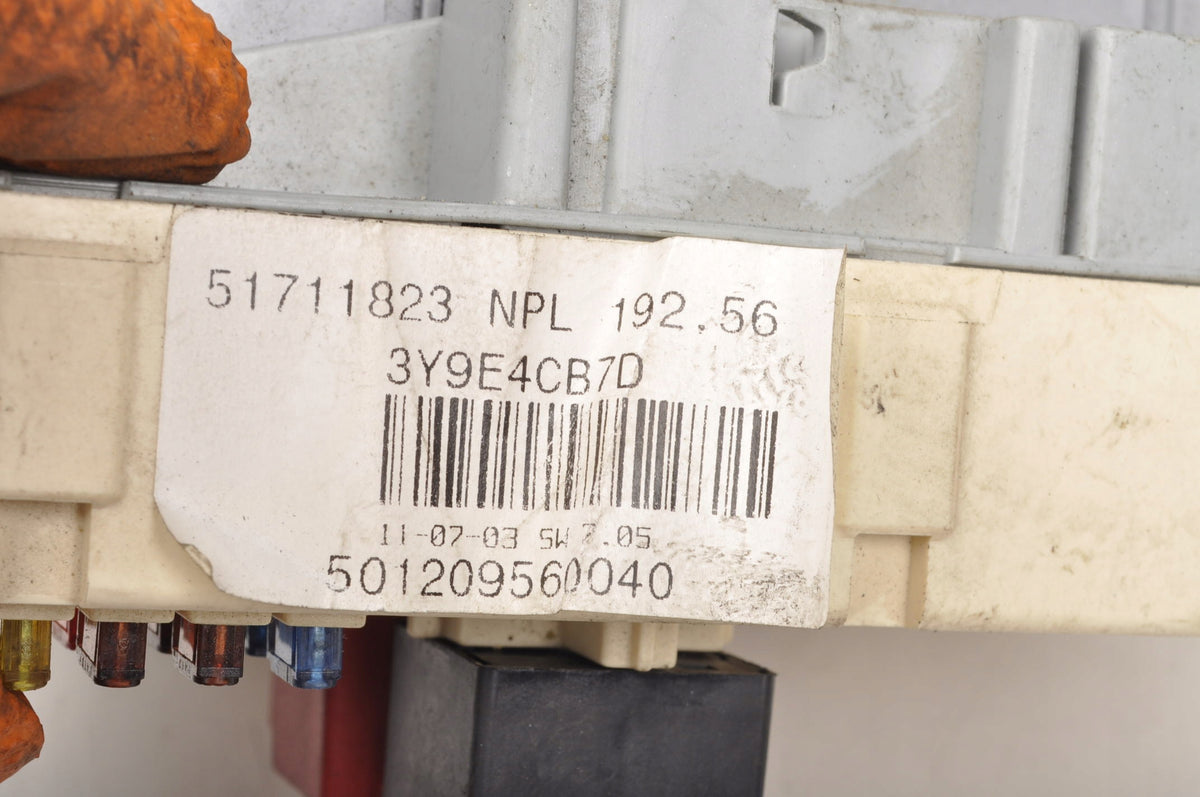 FIAT STILO 1.6 B FUSE BOX 51711823