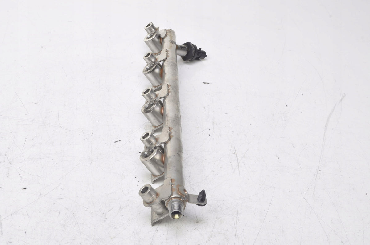 FOCUS MK3 2.0 ST INJECTION RAIL CJ5E-9F797-BG