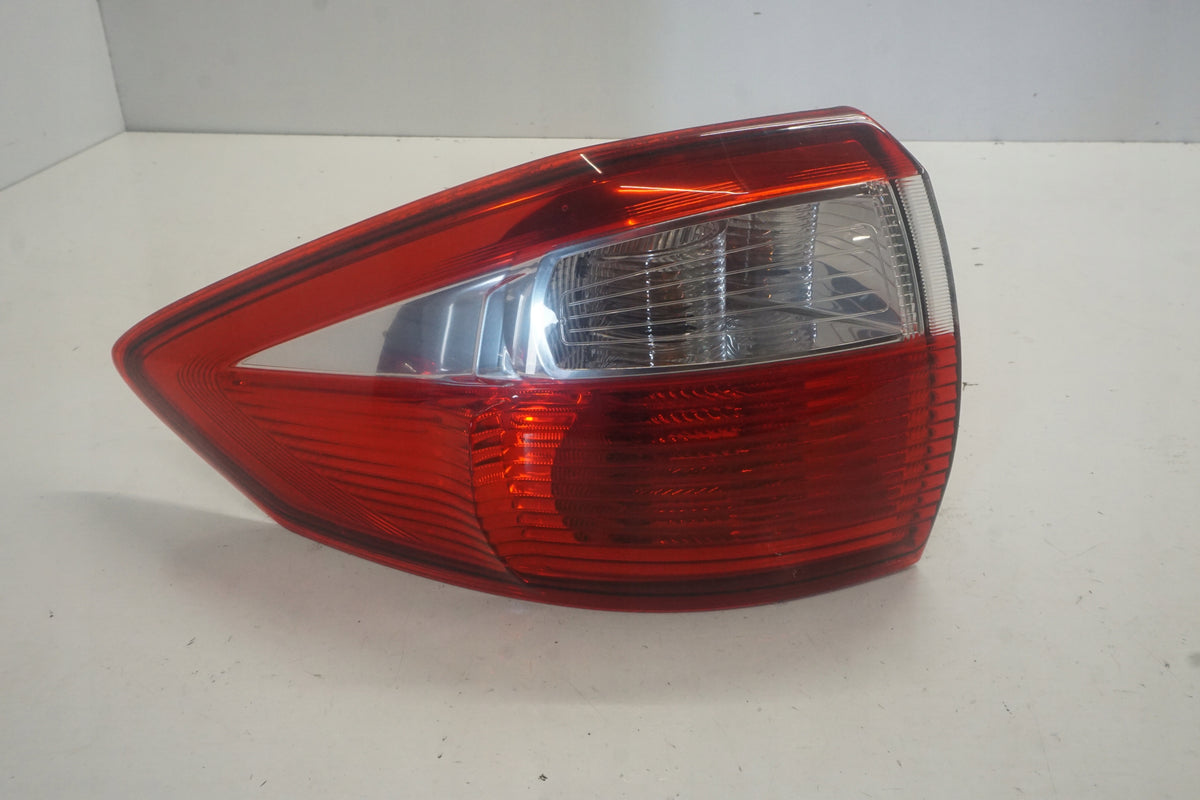 FORD C-MAX MK2 10-14 LAMP LEFT REAR AM5113405BF