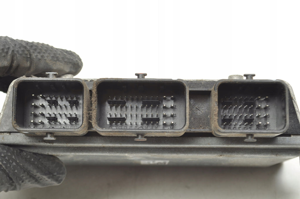 FORD FIESTA MK7 1.25 ENGINE COMPUTER F1B1-12A650-UC