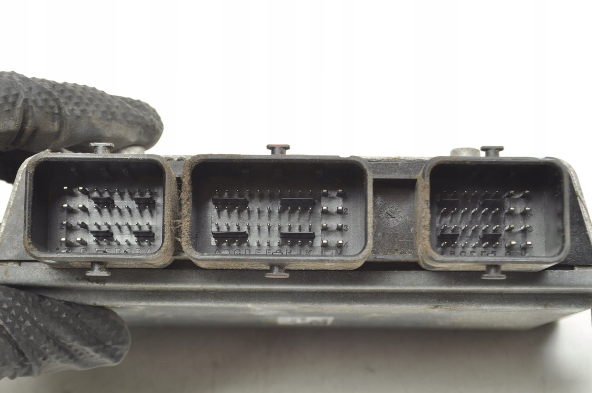 FORD FIESTA MK7 1.25 ENGINE COMPUTER F1B1-12A650-UC