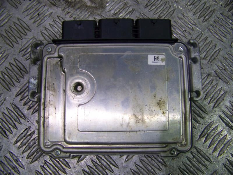 FORD FIESTA MK7 1.6 TDCI COMPUTER ENGINE DRIVER C1B1-12A650-CE