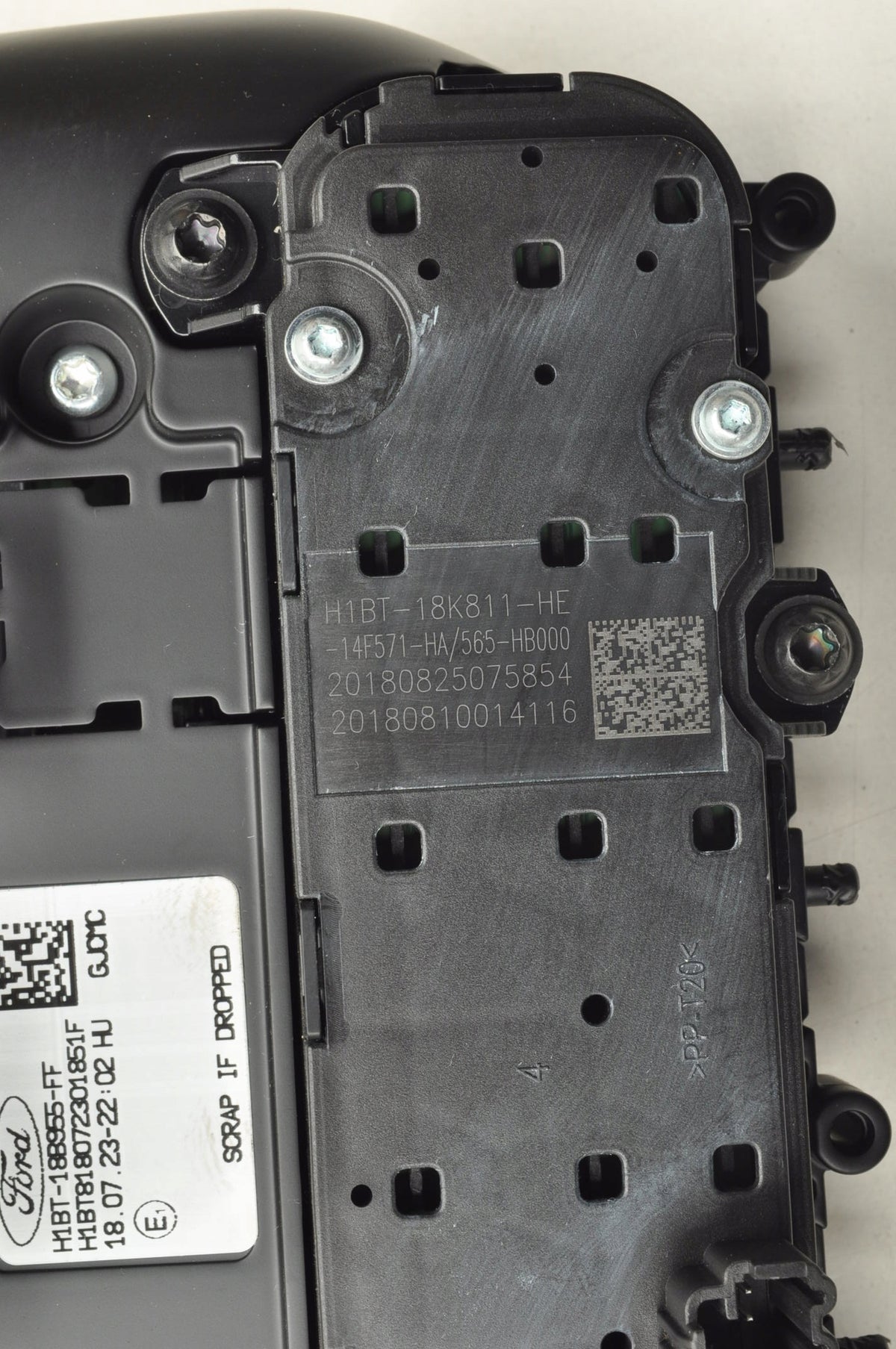 FORD FIESTA MK8 DISPLAY NAVIGATION SCREEN H1BT-18B955-FF