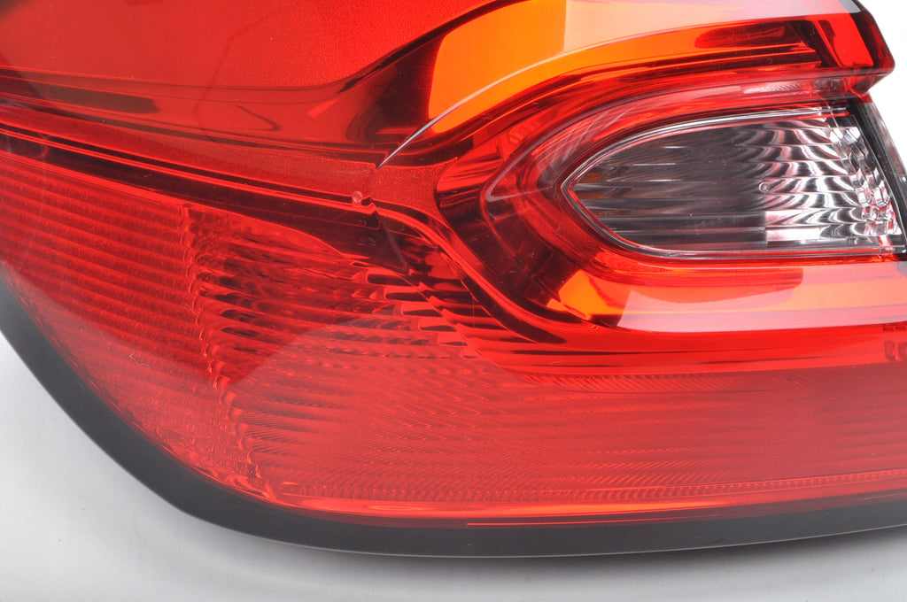 FORD FIESTA MK8 LAMP LEFT REAR (VERSA WITHOUT LEDS)