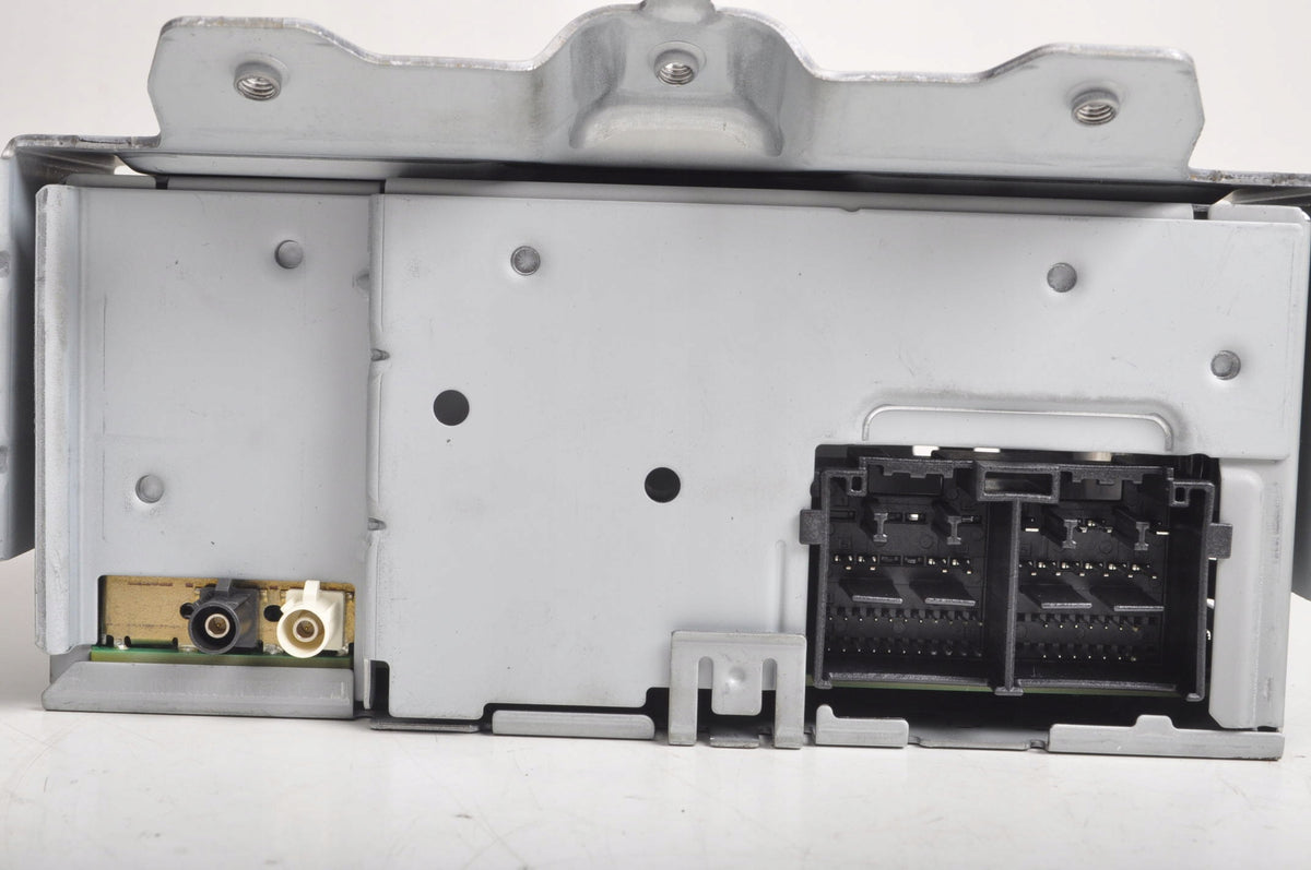 FORD FIESTA MK8 RADIO NAVIGATION M1BT-18K810-LNA