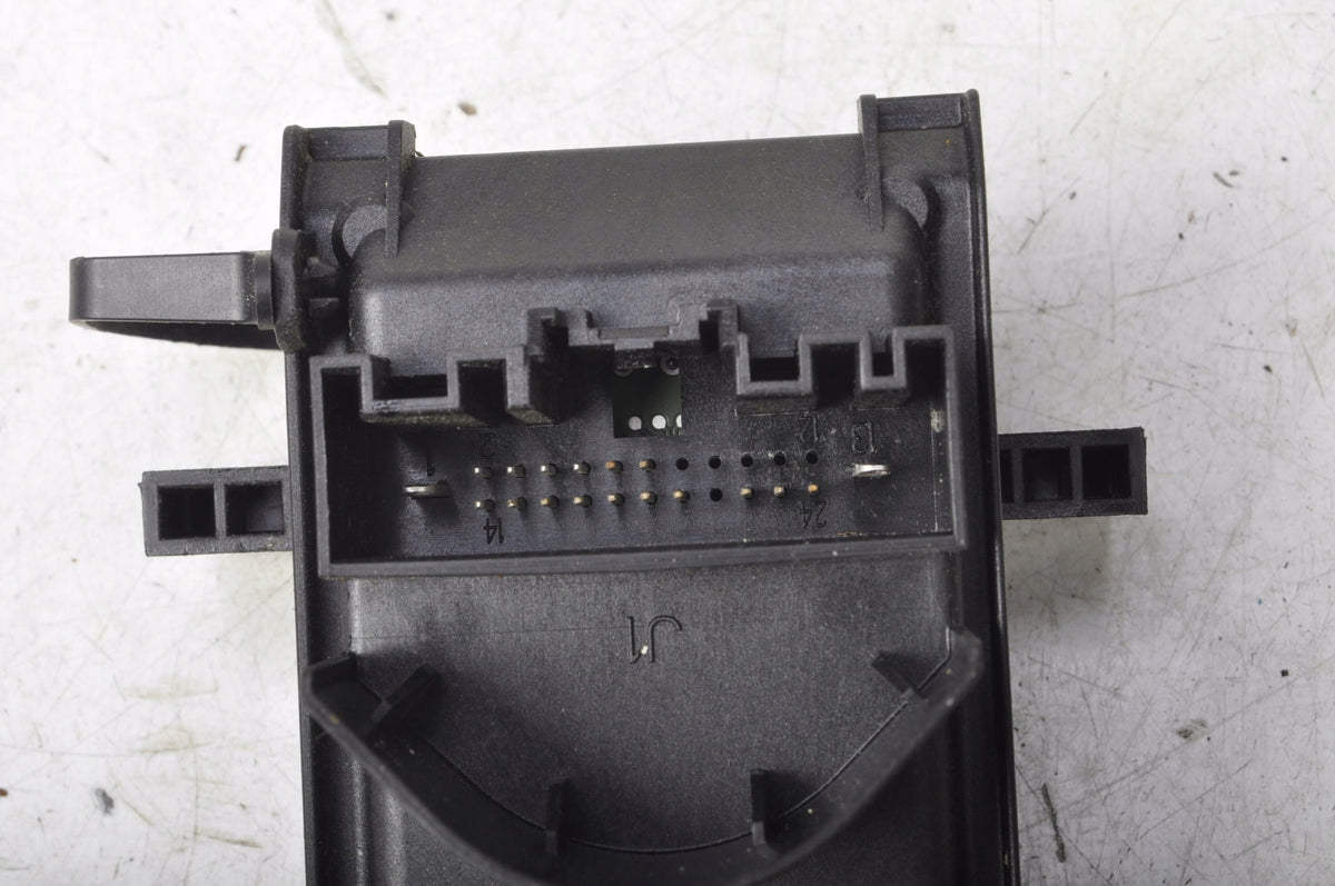 FORD FIESTA MK8 SOCKET OBD K1BT-14F642-AB