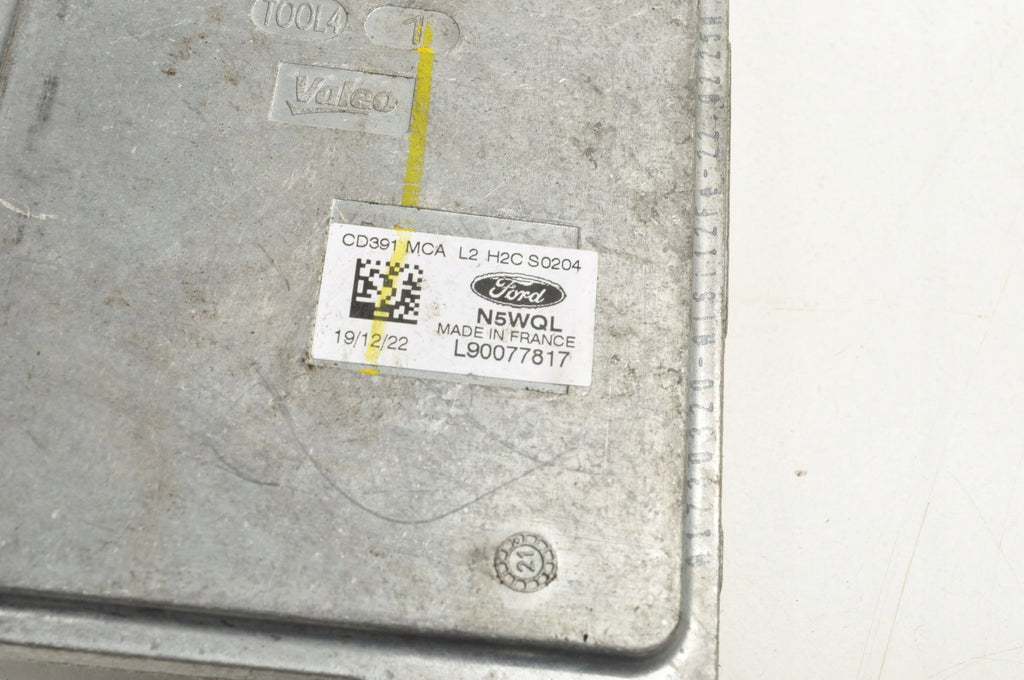 FORD FUSION II XENON L90077817 CONVERTER
