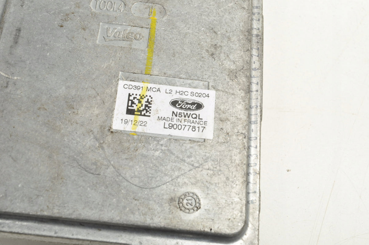 FORD FUSION II XENON L90077817 CONVERTER